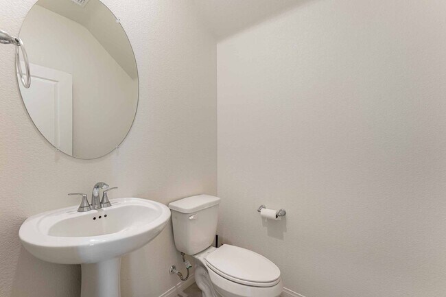 Building Photo - STUNNING 3 BEDROOM IN INSPIRADA COMMUNITY!