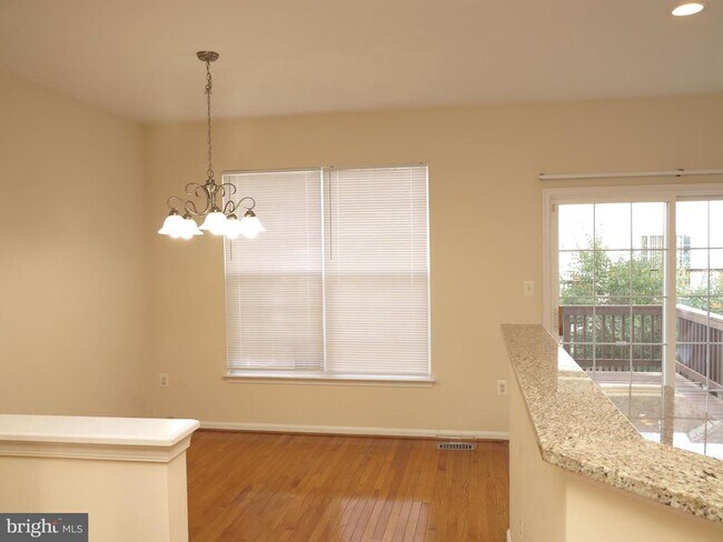 Foto del edificio - 10633 Lockerbie Way