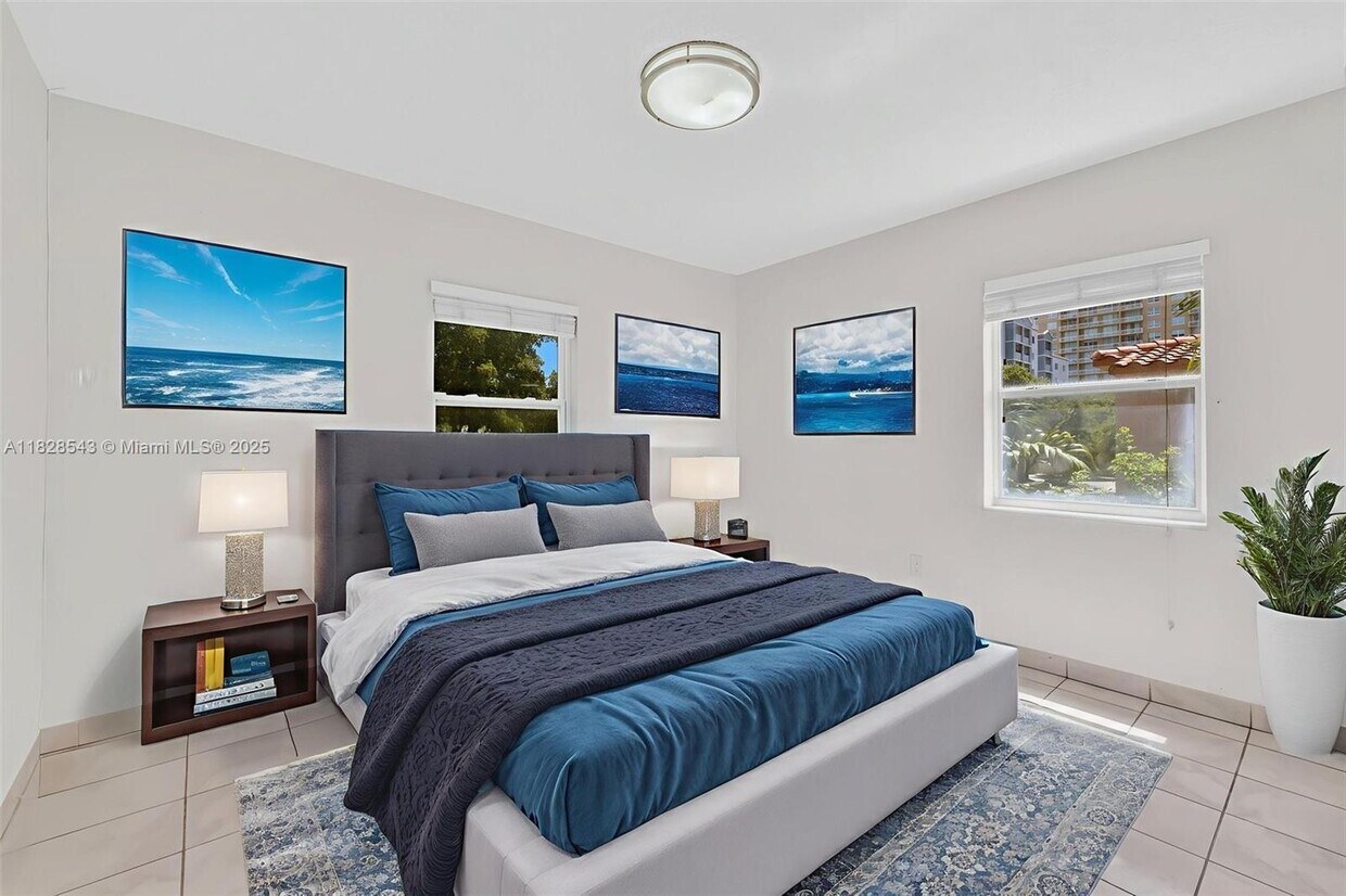 Foto principal - 3762 SW 27th St