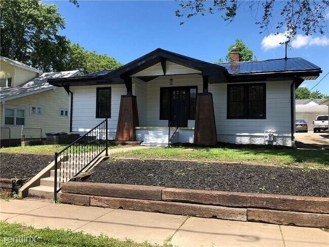 Building Photo - 3 br, 1 bath House - 816 Grandview Ave