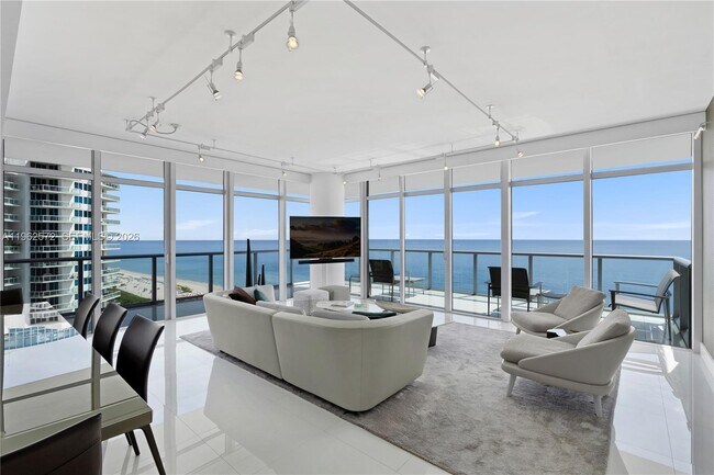 Foto del edificio - 3737 Collins Ave