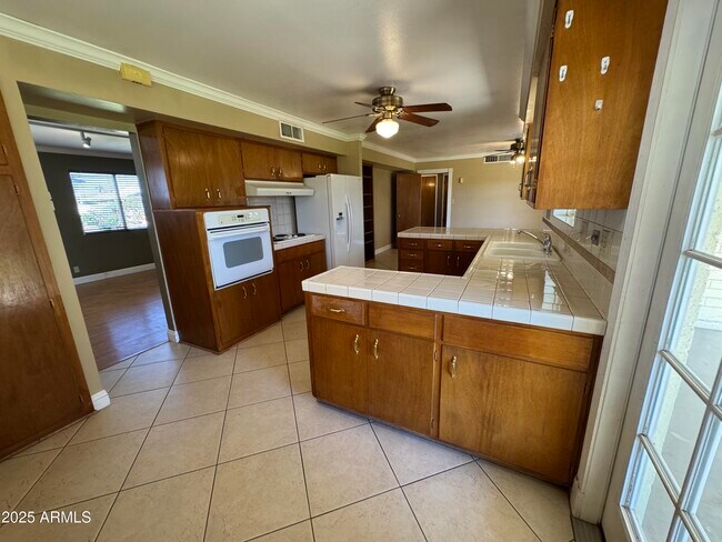 Foto del edificio - 2309 N 81st Way