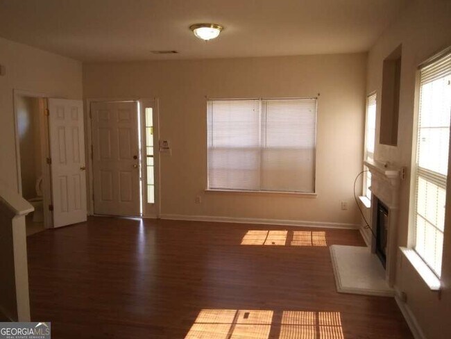 Foto del edificio - 7113 Brookview Way