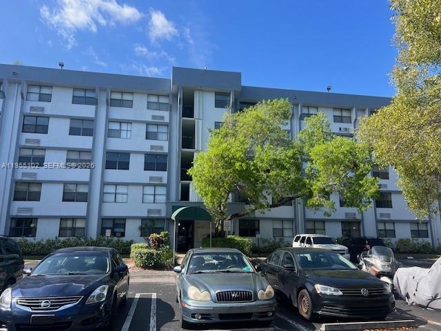 Foto del edificio - 2401 Riverside Dr