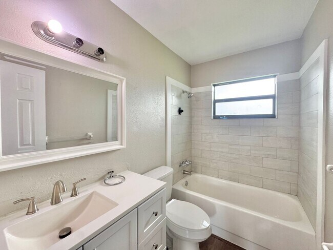 Foto del edificio - 1814 3rd St SE