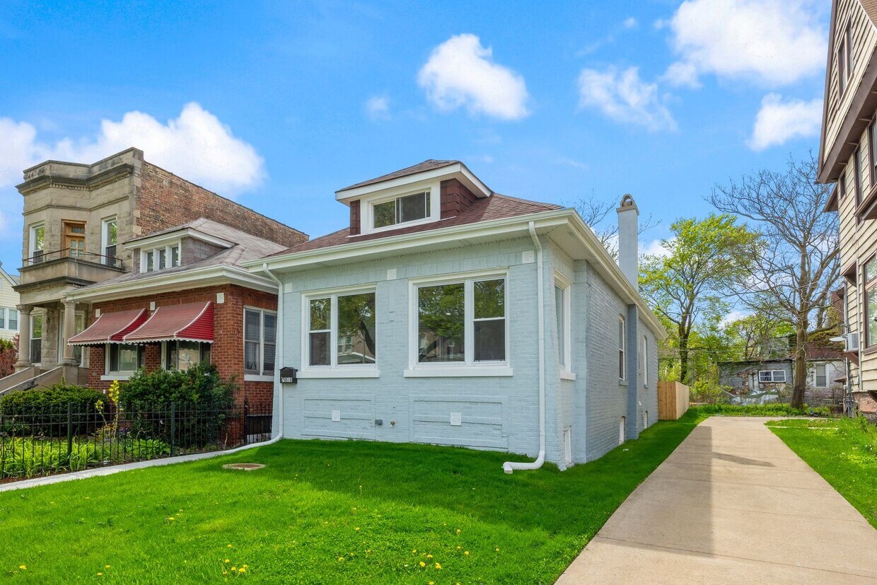 Primary Photo - 7010 S Prairie Ave