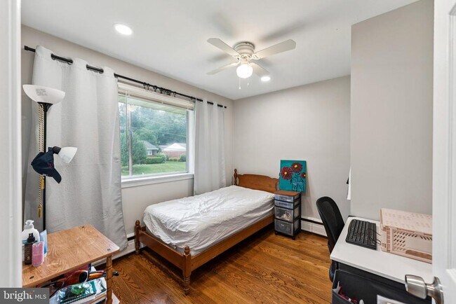 Foto del edificio - 10307 Beaumont St