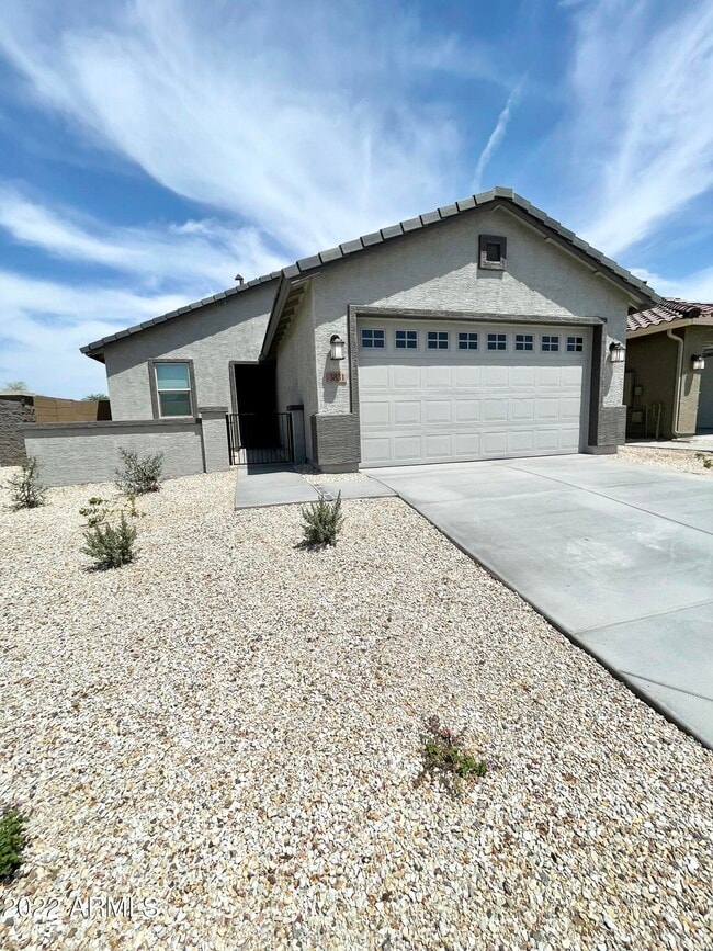Building Photo - 3831 S 63rd Dr