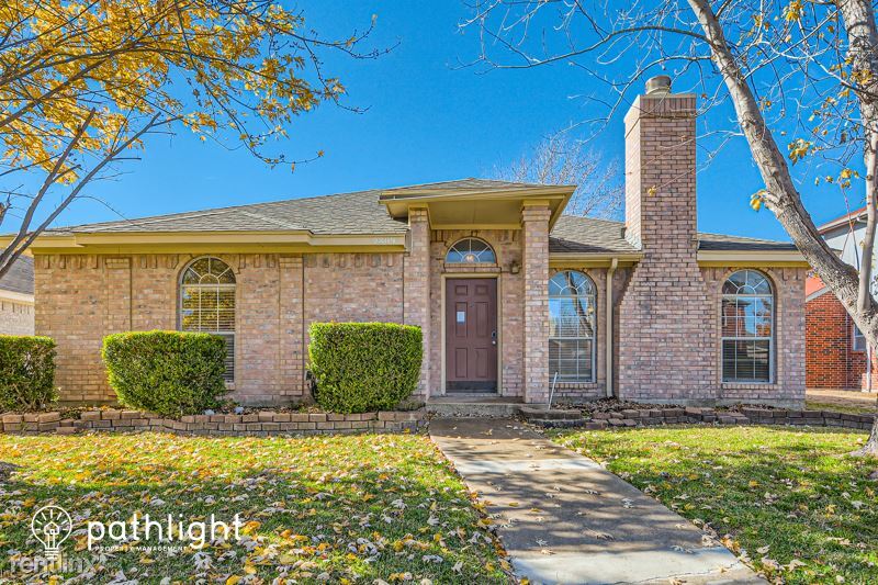 Primary Photo - 2809 Hidden Springs Dr UNIT