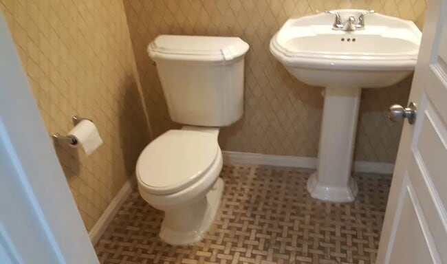 Building Photo - 412 Willow St