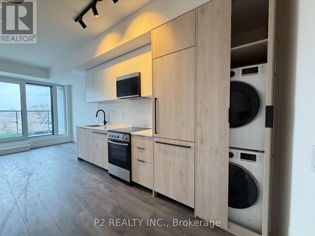 Building Photo - 1635 Military Trail