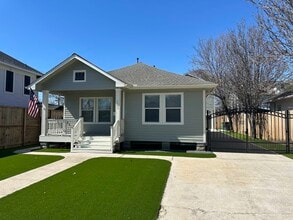 Building Photo - 1105 Tulane St