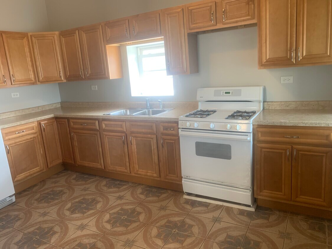 Foto principal - 1422 N Maplewood Ave
