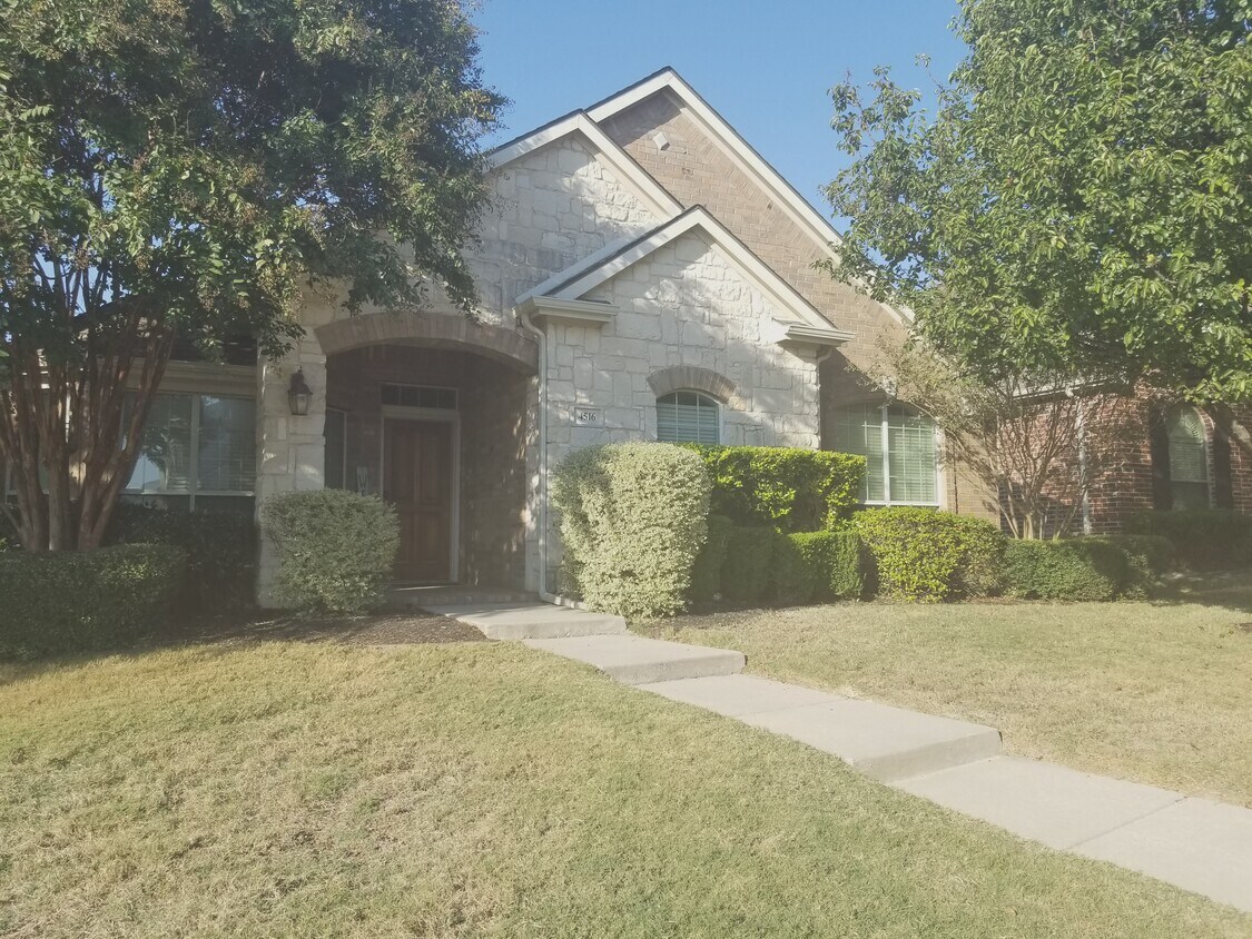 Primary Photo - 4516 Kingsway Ln