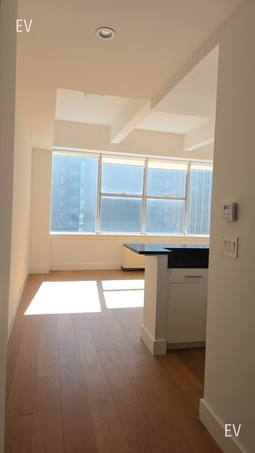 Building Photo - 50 Murray-ev1111