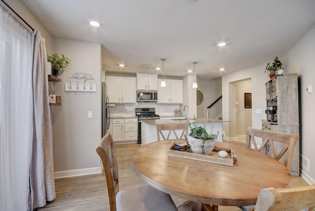 Foto del edificio - 1203 Lower 143rd St E