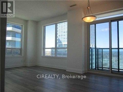 Photo du bâtiment - 7165-7165 Yonge St