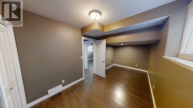 Building Photo - 10272-10285 85 St