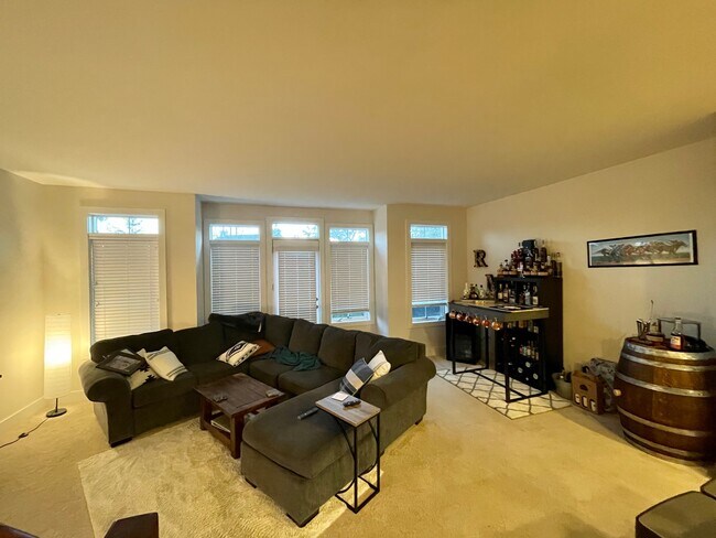 Foto del edificio - 2110 Kober Way