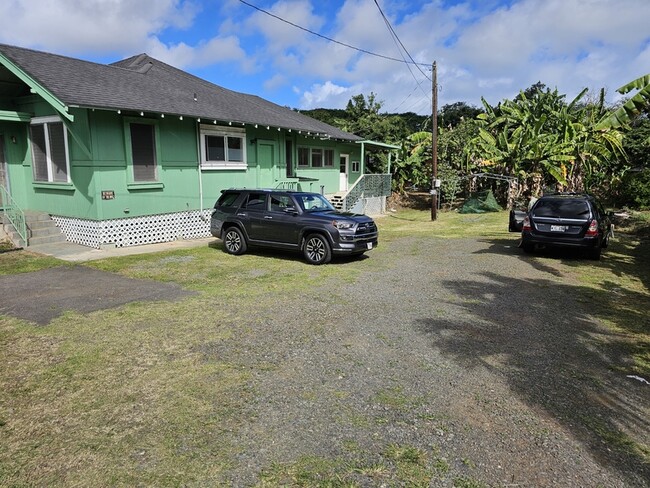 Building Photo - 41-1687 Kalanianaole Hwy B 2