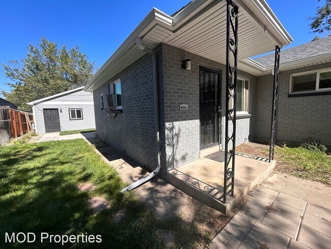 Building Photo - 2 br, 1 bath House - 3141 W. 21st Avenue