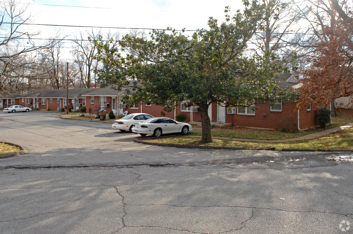 Primary Photo - Holman Apartments