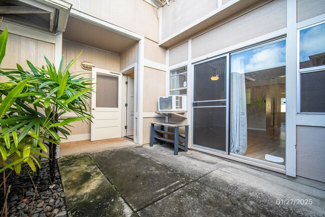 Foto del edificio - 2 Bd 1 bath 2 Pkg - Mililani Mauka - 95-10...