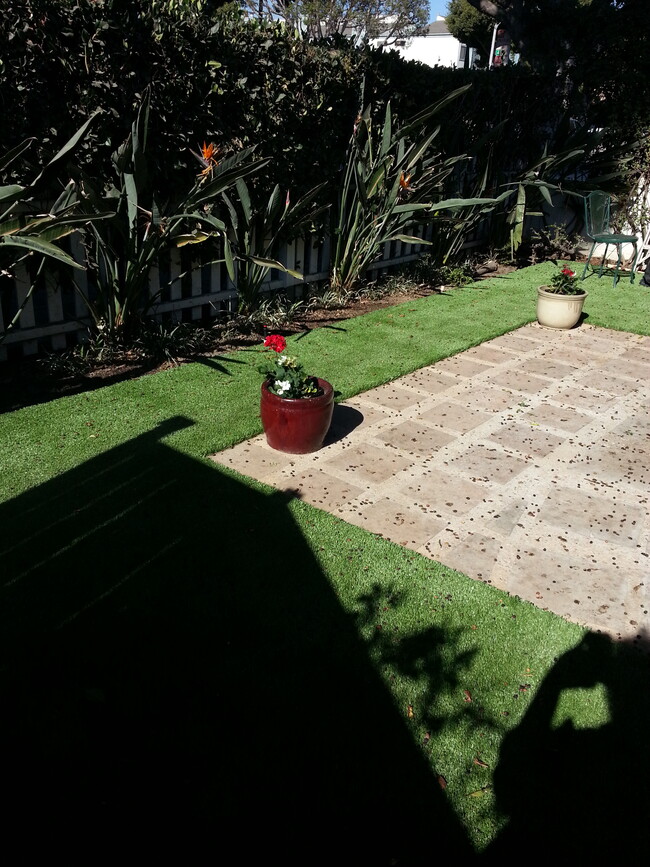 front patio - 3120 Colorado Ave