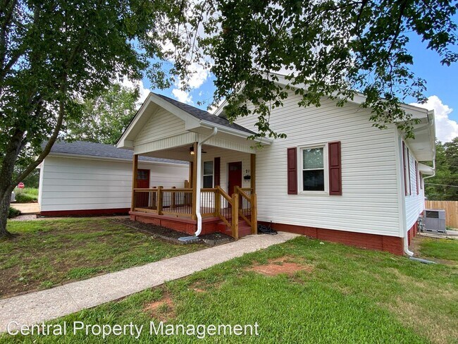Building Photo - 3 br, 2 bath House - 21 Meadow Street