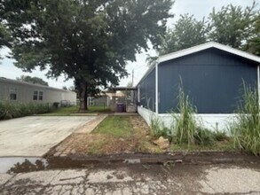 Building Photo - 2125 Patricia Pl