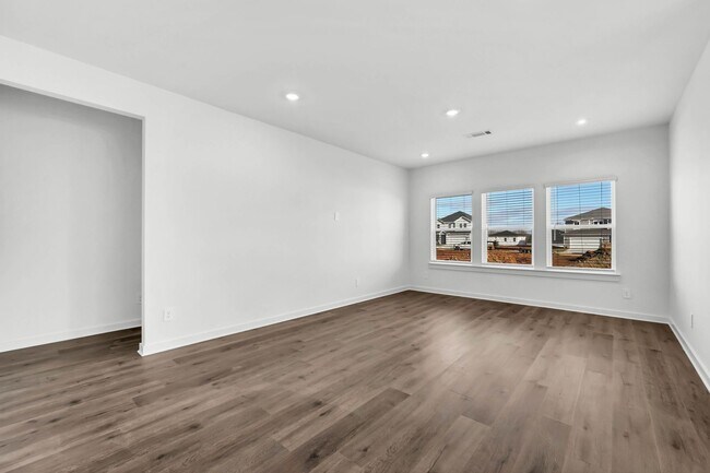 Foto del edificio - 2356 Woodmeadow Dr