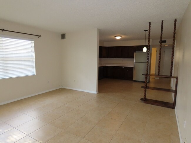 Building Photo - Home Sweet Home