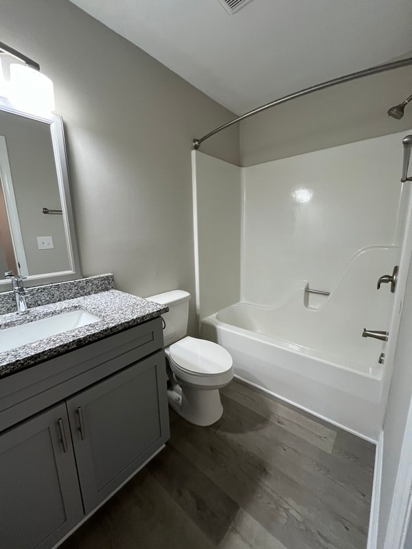 Foto del edificio - 585 Star Light Dr