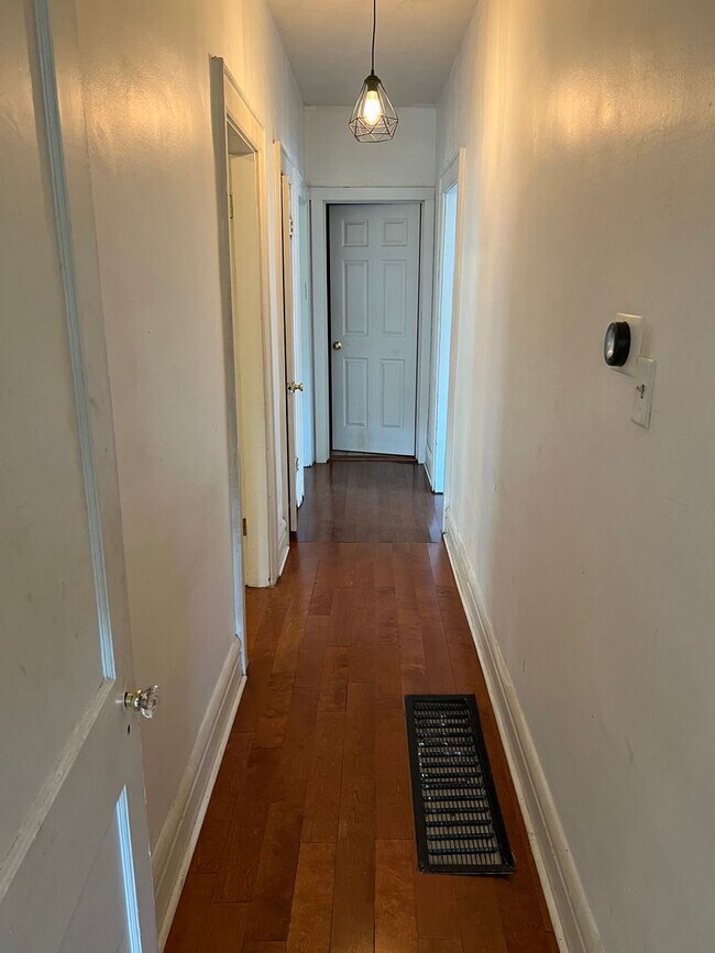 199519971997 N 4th St Unit 1997, Columbus, OH 43201 Room for Rent