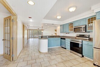 Building Photo - 3901 S Flagler Dr