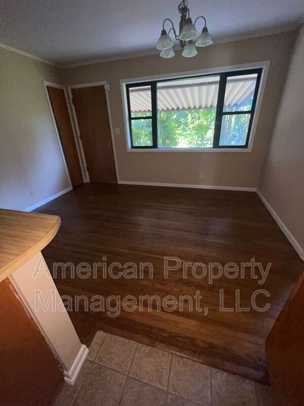 Building Photo - 2622 S 74th E Ave