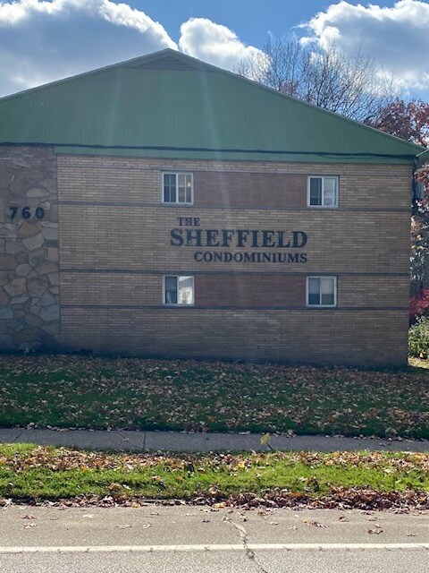 Foto principal - 760 W Main St