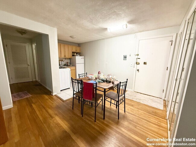 Building Photo - HOT 2BR in Allston!