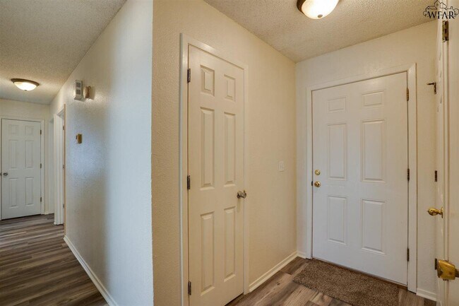 Building Photo - 4835 Trinidad Dr