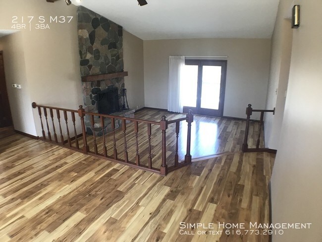 Building Photo - 217 S M 37 Hwy