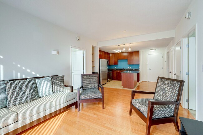 Living Room - 155 POTOMAC Psge