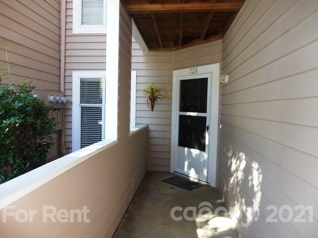 Foto del edificio - 728 Southwest Dr