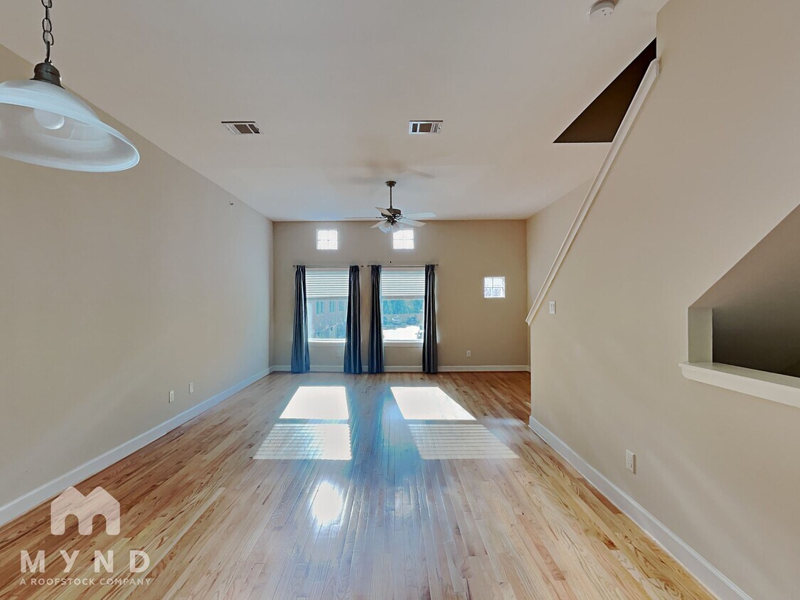 Primary Photo - 8705 Bryam St