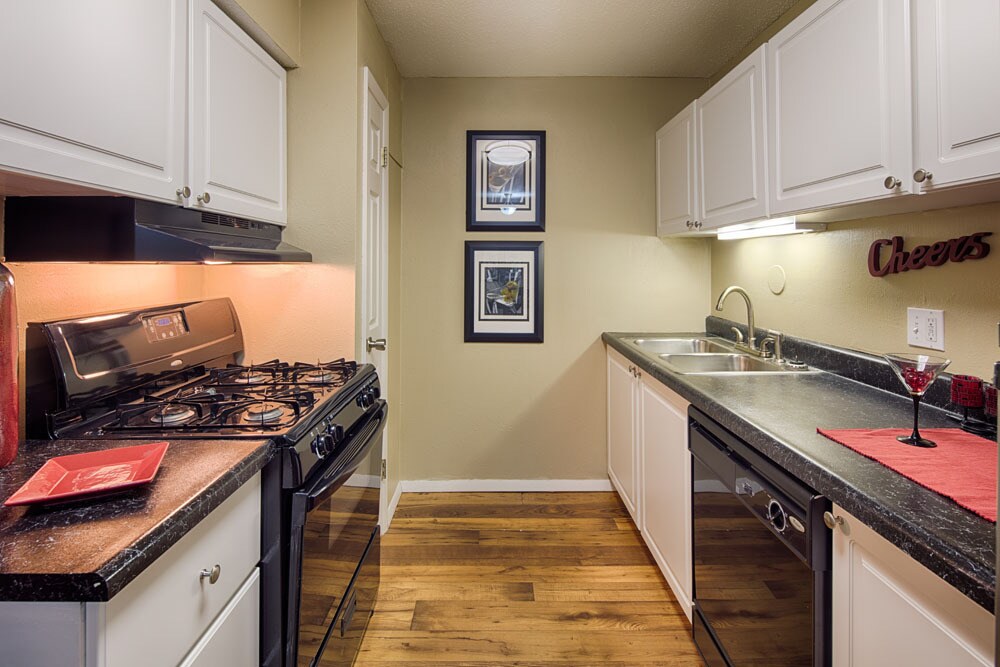 Oxford Hills Apartments St. Louis, MO