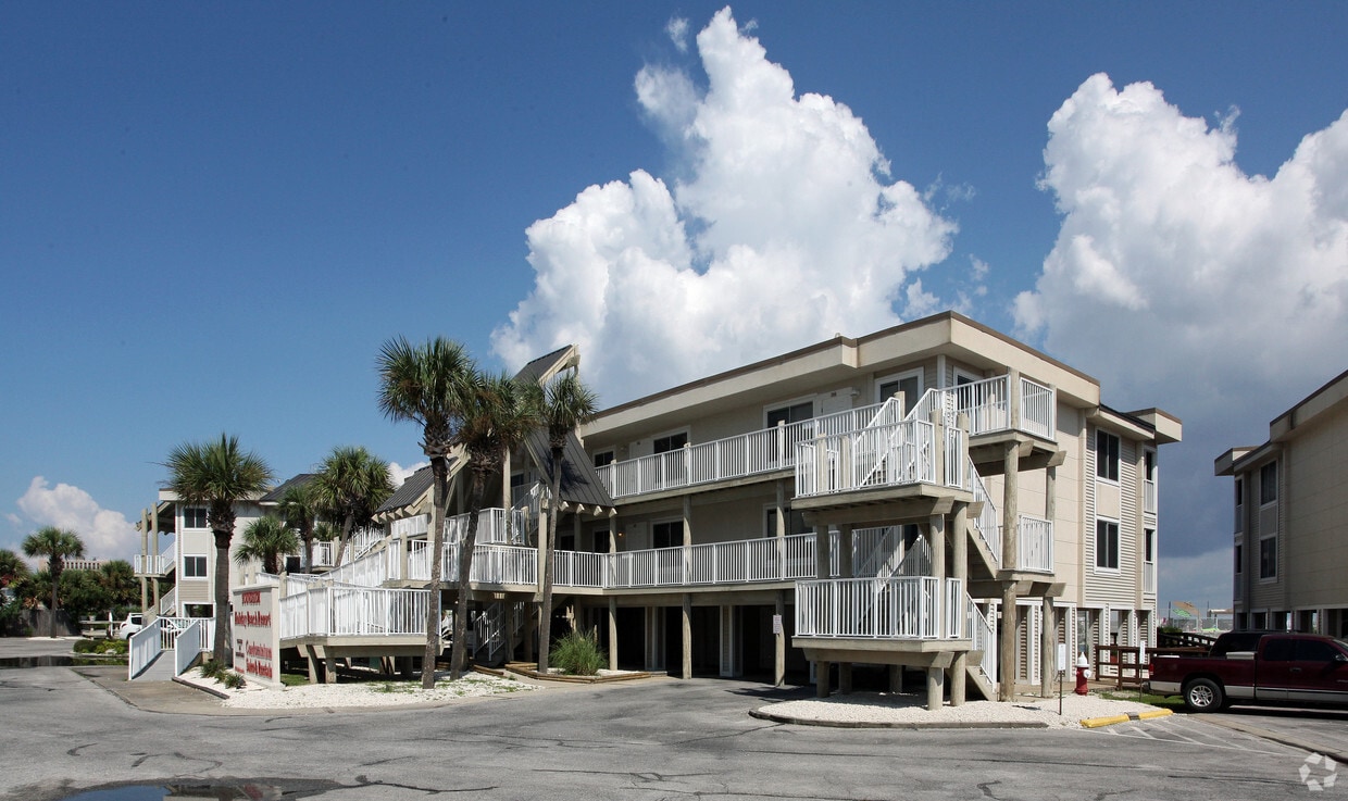 Soundside 19 Via De Luna Dr Gulf Breeze, FL 32561