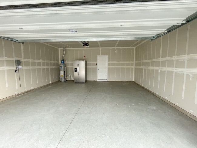 Foto del edificio - 4403 N Magical Crk Ave