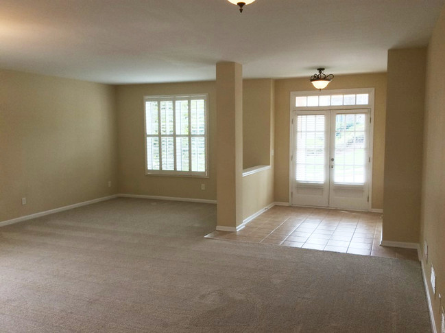 Building Photo - 3320 Arbor Run Pl
