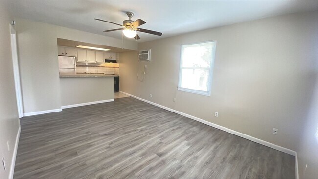 Building Photo - 1BD/1BA Apartment off Curry Ford in Henley...