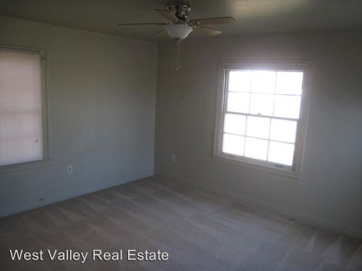 Building Photo - 27545 Cypress St