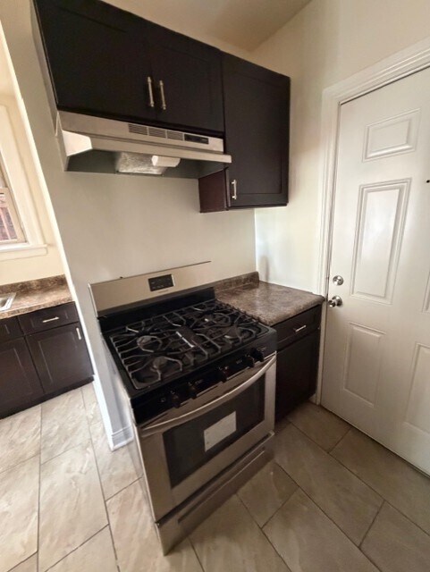 Foto del edificio - 1729 W 91st St